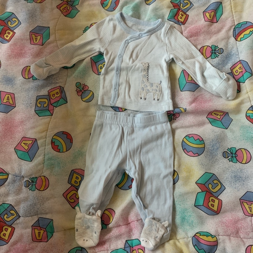 Newborn giraffe outfit with onesie